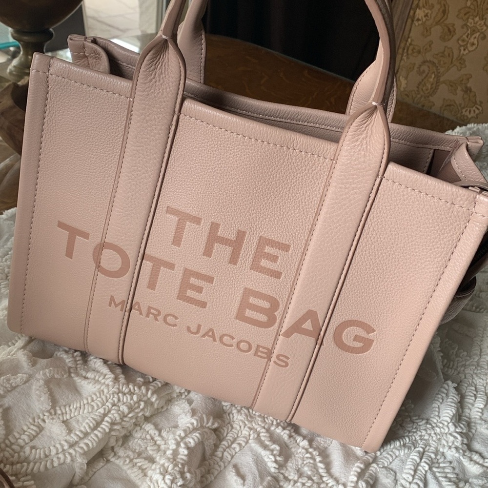 Marc Jacobs THE TOTE pink leather bag - Picture 2 of 11
